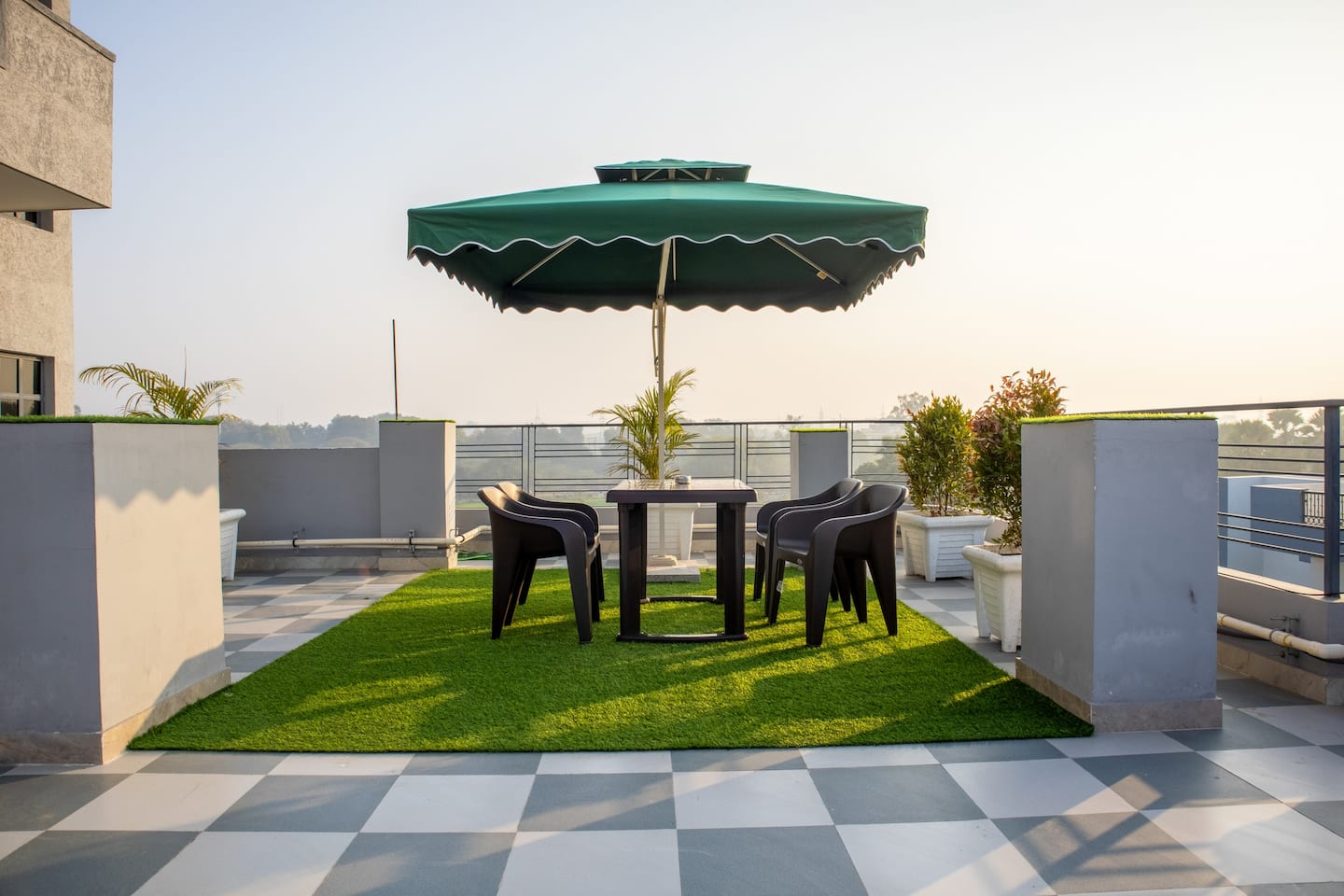 Comfortable bedroom in Red Napkin serviced room